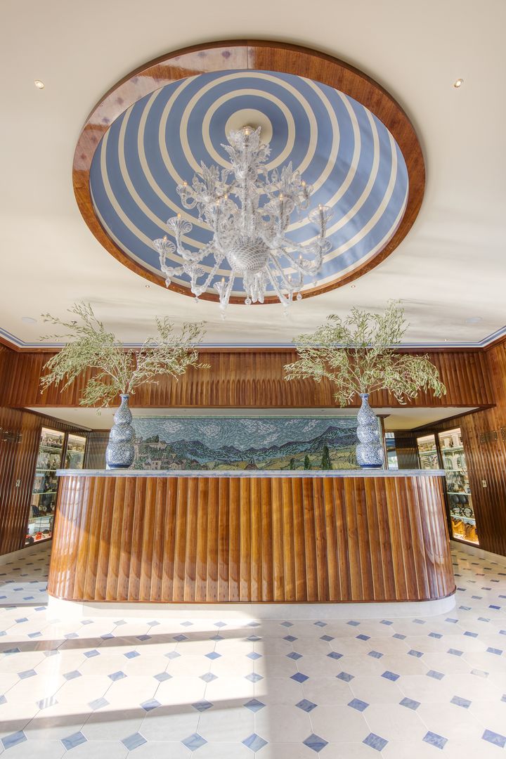 Uniworld Boutique River Cruises - S.S. Bon Voyage - Lobby 2.jpg